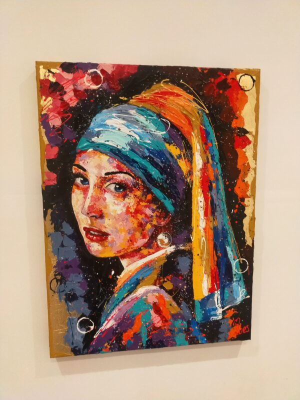 Mona lisa + Girl with a pearl + incl transport to Taiwan.